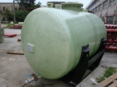 用玻璃鋼制作儲罐有何優點?