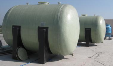 鄭州供應玻璃鋼機械纏繞臥式儲罐 玻璃鋼儲罐f0375fj_化工原料欄目